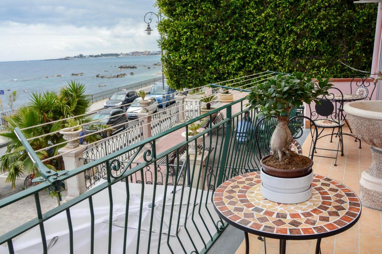 Sun Sea House Taormina Apartment Giardini Naxos Luaran gambar